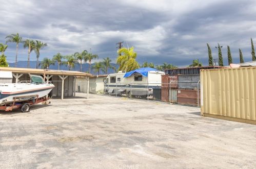 980 Base Line St, San Bernardino CA  92410-3917 exterior