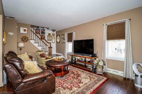 1154 Gress St, Manville NJ  08835-1133 exterior