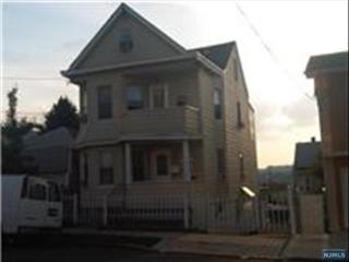 166 17th St, Paterson NJ  07524-1831 exterior