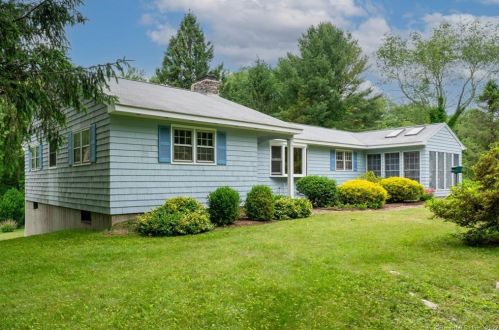 123 Old Colony Rd, Eastford, CT 06242-9456