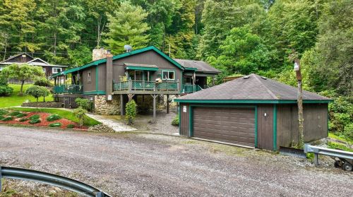 109 Firetower Rd, Listonburg, PA 15424-1943