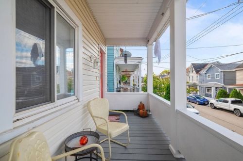 233 Edith St, Pittsburgh, PA 15211-1143