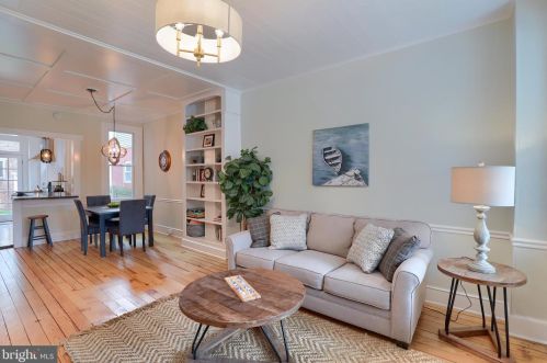 513 Laurel St, Lancaster PA  17603-5638 exterior