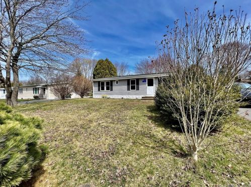 15 Quail Rd, Colchester, CT 06415-2504