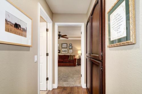 111 Pheasant Ln, Folsom CA exterior