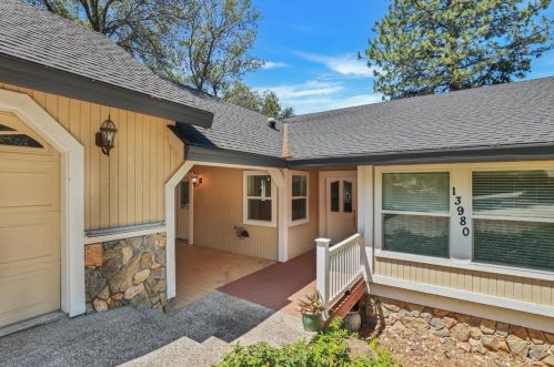 13980 Lake Wildwood Dr, Lake Wildwood CA  95946-9592 exterior