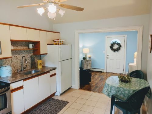 235 Knox Way, Hopatcong NJ  07843-1008 exterior