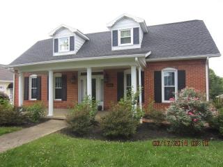 327 Main Cross St, Greenville, KY 42345-1803