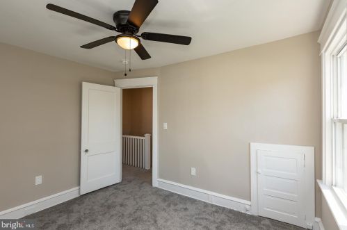 17 Ridgeway Ave, Manor PA  19036-1923 exterior