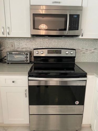 16 Bedford A, West Palm Beach, FL 33417-2276