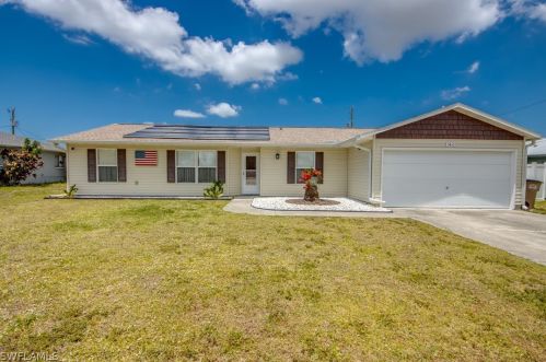 3410 7th Ave, Cape Coral, FL 33914-3303