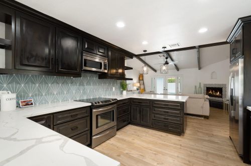 54404 Avenida Madero, La Quinta CA  92253-3620 exterior