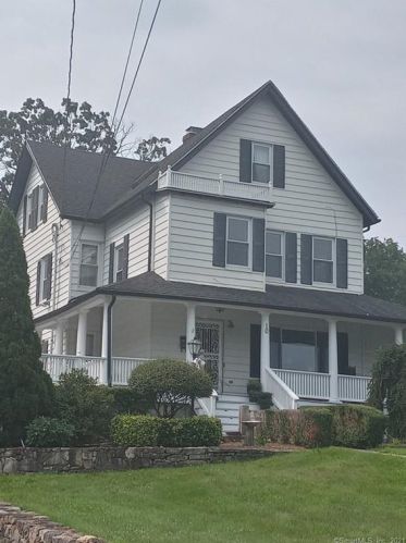 10 Bettswood Rd, Norwalk, CT 06851-5104
