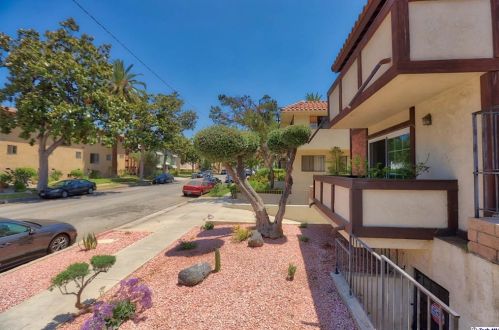 430 Dryden St, Glendale, CA 91202-2372