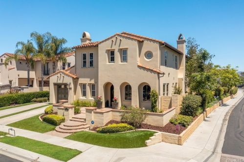 7403 La Mantanza, San Diego, CA 92127-3636