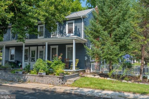 101 21st St, Camp Hill, PA 17011-3809