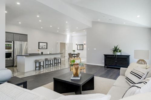 554 Worley Ave, Sunnyvale CA  94085-3737 exterior