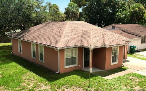 1911 James St, Daytona Beach, FL 32119-2044