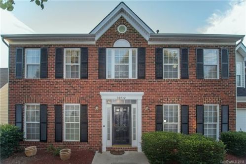 10932 Harmony Glen Ct, Charlotte, NC 28273-4535