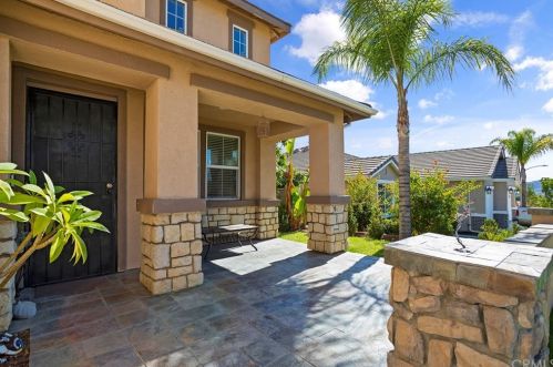 35815 Elizabeth Ln, Wildomar CA 92595-7853 exterior