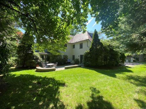 9 Rutland Rd, Scarsdale NY  10583-3508 exterior