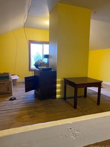 1 Hotchkiss St, Kensington CT  06037-2167 exterior