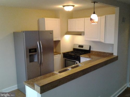 959 Godfrey Ave, Philadelphia, PA 19124-1747