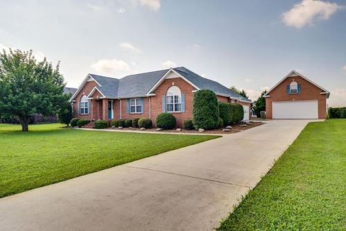 221 Brandi Cir, Winchester, TN 37398-1479