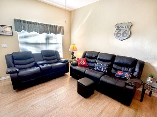 4001 San Sabastian Dr, Kissimmee, FL 34741-1569