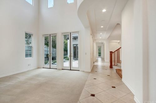 24613 Garland Dr, Santa Clarita CA  91355-4962 exterior