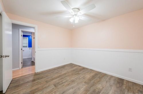 13 Bobwhite Trl, Gales Ferry CT  06335-2002 exterior