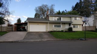 10915 4th Ave, Vancouver, WA 98685-3816