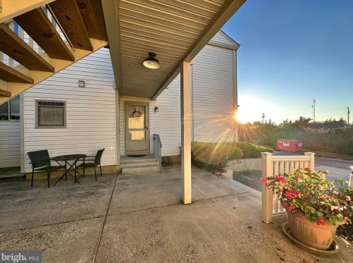 4464 West Ave, Ocean City, NJ 08226-1541
