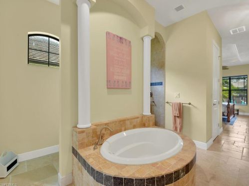 4126 12th Pl, Cape Coral FL  33914-5746 exterior