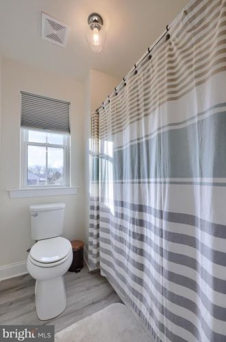 710 Hornblende Ave, Kennett Sq PA  19348-3638 exterior