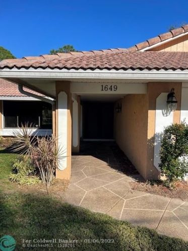 1649 Taurus Ln, Fort Pierce, FL 34984-3619