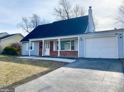 219 Evergreen Dr, Willingboro, NJ 08046-2309