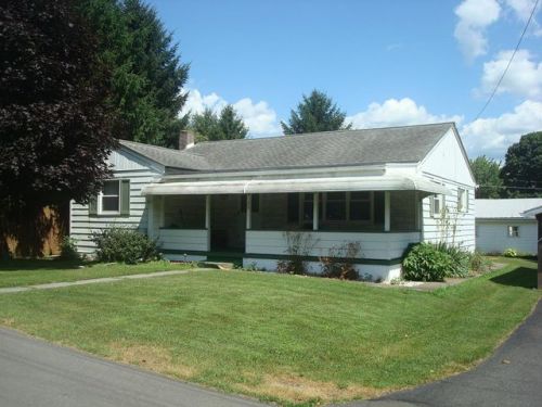 24 Maple St, Locke Mills, PA 17063-9329