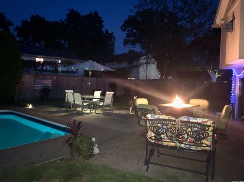 2111 Skipper Ct, North Bellmore NY  11710-3011 exterior