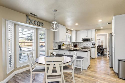 1900 Foxtail Ct, Turlock CA  95382-2890 exterior