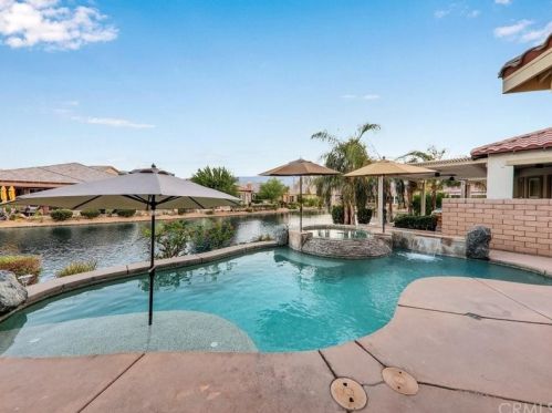 9 Loch Ness Lake Ct, Rancho Mirage CA  92270-5811 exterior