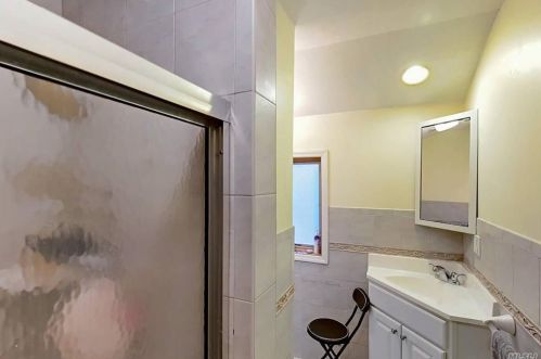 9951 Russell St, Jamaica NY  11414-3949 exterior