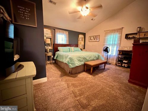 127 Dorman St, Harrington DE  19952-1048 exterior