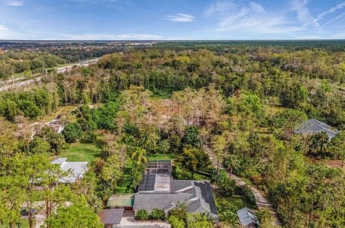 770 Logan Blvd, Naples FL 34116-3909 exterior