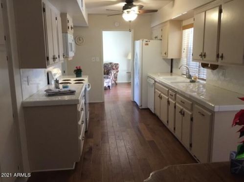 4319 Seldon Ln, Glendale, AZ 85302-5311