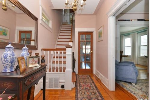 80-19 91st Ave, Jamaica, NY 11421-2822