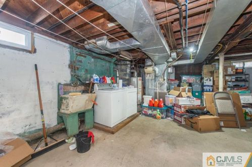 146 Oakmanor Pkwy, South Plainfield NJ  07080-4923 exterior