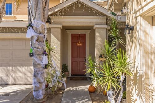 321 Summer Phlox Ln, Grayson, CA 95363-8323
