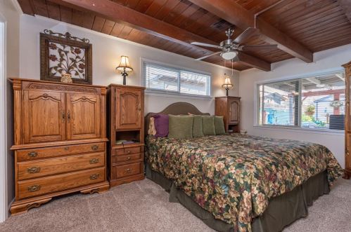 616 Q St, Rio Linda CA  95673-1427 exterior