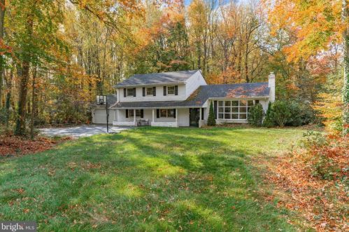 204 Pembrey Dr, Wilmington, DE 19803-2005